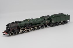 Locomotive à vapeur 241P7 Jouef 8260