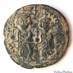 Héraclius et Heraclius Constantin Follis émis à Thessalonique (610-641) imitation Sear 824 ?