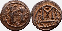 Califat MU'AWIYA. Légendes mixtes : grec-arabe. Type "L'empereur & un Fils" Baalbek (660 - 680 A.D)