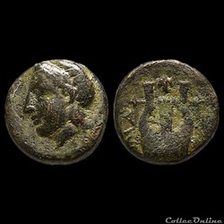 TROAS. Hamaxitos. Ae (vers 400-310 av. J.-C.) Apollon à la Lyre