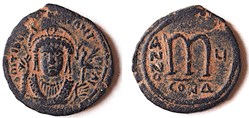 Tibère II Constantin . Follis émis à Constantinople (578-579) Sear 430