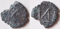 Léon Ier (457-474 A.D) Nummus "au monogramme" Constantinople
