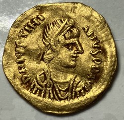 Justinian I AV Tremissis 527-565