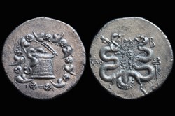 GCV 5149 Phrygia, Laodikeia. Circa 133/88-67 BC. Cistophorus
