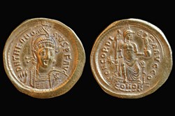 RCV 21127 Theodosius II, 402-50 AD. AU Solidus, Constantinople 408-20 AD