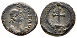 RCV 21232 Theodosius II AD 402-450. Constantinople AE Half Centenionalis