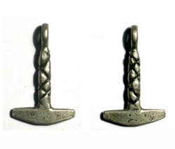 Thor's hammer pendant