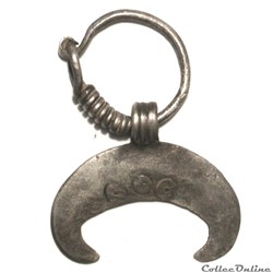 Goths - Lunular amulet