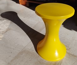 Siège - Tabouret plastique jaune