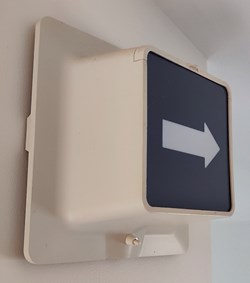 Lampe - Applique Ikea plastique avec étiquettes de rechange