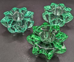 Verre - bougeoirs Pierre d'Avesn teinté vert dans la masse
