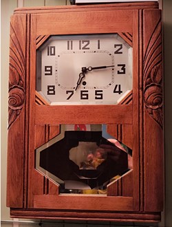 Bois - Horloge art déco à décor floral et géométrique