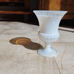 Verre opalescent - Vase coupe blanche 19eme