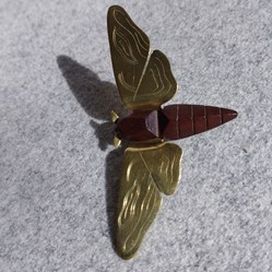 Métal laiton - Broche Art déco papillon de nuit
