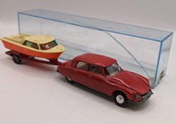 Majorette 200 - Citroën DS 21 rouge + Ritz