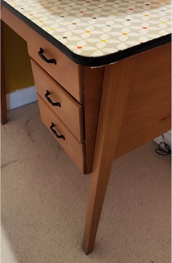 Meuble - Bureau à 4 tiroirs années 70s