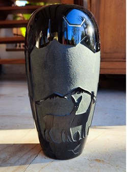 Verre - Vase Souchon Neuvesel noir déglacé à l'acide à décor de biches Art déco