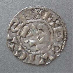 Déformation du type de Louis IV (1050-1100). Denier