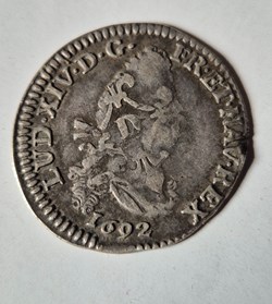 4 sols 1692 dijon