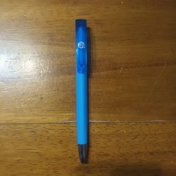 Stylo Adam Hall
