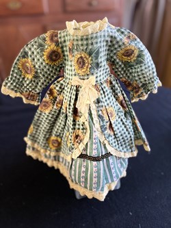 robe poupée de collection tournesol