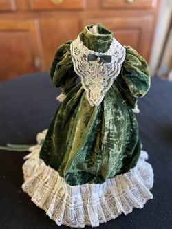 Robe de poupée de collection de soirée emeraude