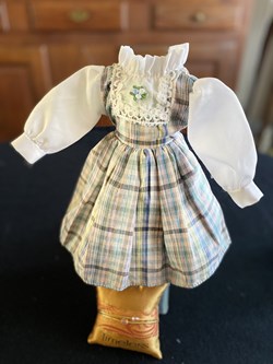 robe poupée de collection d'automne