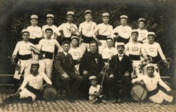 Les origines : de 1886 à 1918