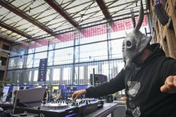 Dj Bufalo a mis l'ambiance lors de la convention.