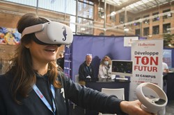 L'atelier de la Holberton School permettait d'essayer la VR et les derniers travaux de cette école.