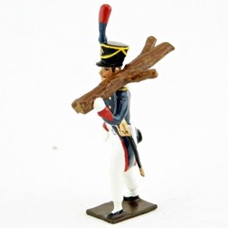Voltigeur avec branche d'arbre sur l'épaule (diorama « la veillée d'Austerlitz »)