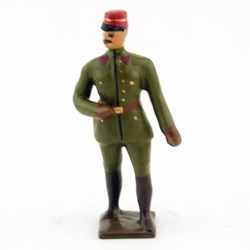 Etudiant en médecine en tenue kaki 1932 (carabin)sur socle en bois