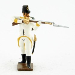 Fantassin de l'infanterie allemande debout, fusil en joue (1806)