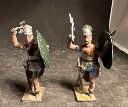 Gaulois avec hache et bouclier