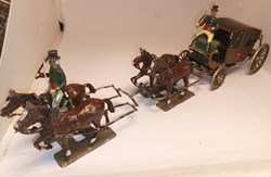 Carrosse de l'empereur attelé de 4 chevaux et 2 conducteurs