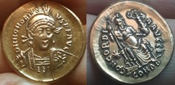 Solidus Theodose II FAUX MODERNE