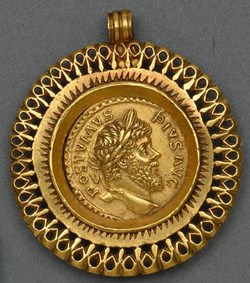 Aureus Postume - Monnaie volée