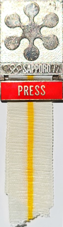 Sapporo 1972 badge presse