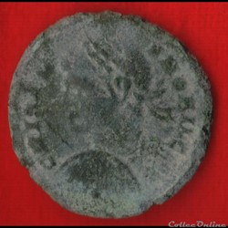 Crispus - Nummus - Autel