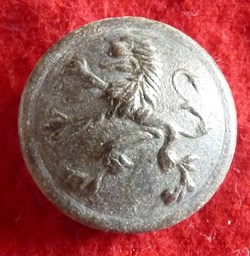 Belgique - Bouton d'uniforme - WW (I ou II)