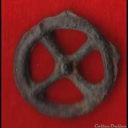 Gaule - Rouelle à 4 rayons en potin