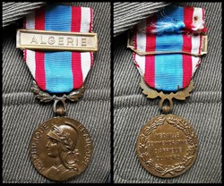 Médaille commémorative d’Afrique du Nord  (premier modèle 1956 -1958)