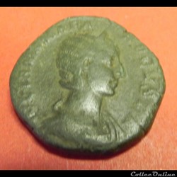 JULIA MAMAEA      VESTA