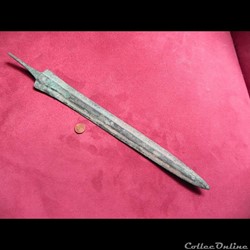 bronze  poignard LURISTAN  + de3000ans