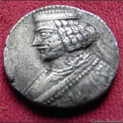 - Phraates IV - S. 55.1/2 - 28 av. J.-C.