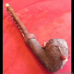 fourneau pipe terre cuite et tube de bois guainé de cuir