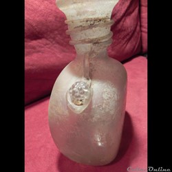 petit vase verre blanc irisé