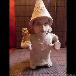 personnage  , TERRE CUITE dieu de la pluie et du tonner?