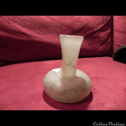 petit vase verre blanc irisé