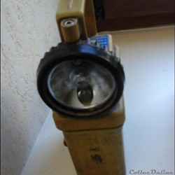 fanal  lampe de combat portative